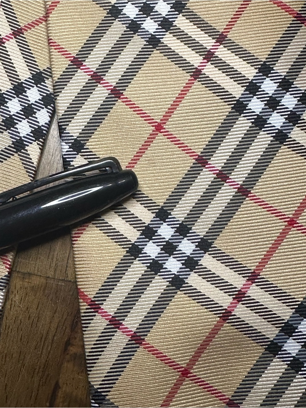 Burberry Beige Plaid Silk Tie with Black, White & Red Accents - Picture 7 of 7